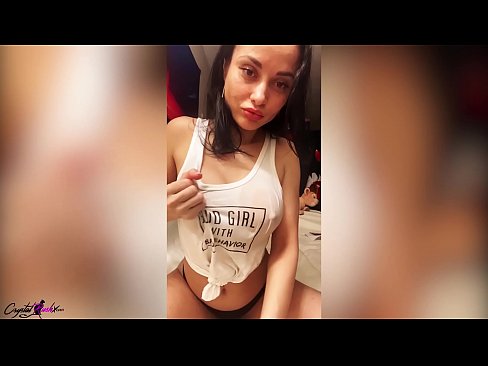 ❤️ Wanita Cantik Berpayu dara besar membongkok farajnya dan membelai teteknya yang besar dalam baju-T yang basah ❌ Video lucah pada ms.kiss-x-max.ru